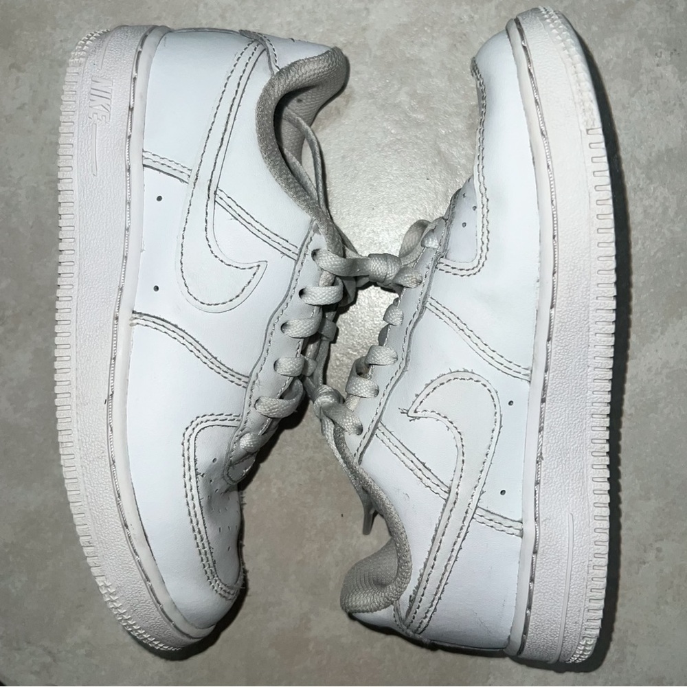 Nike Air Force 1 ‘07 LE, Size 13C - Picture 5 of 11